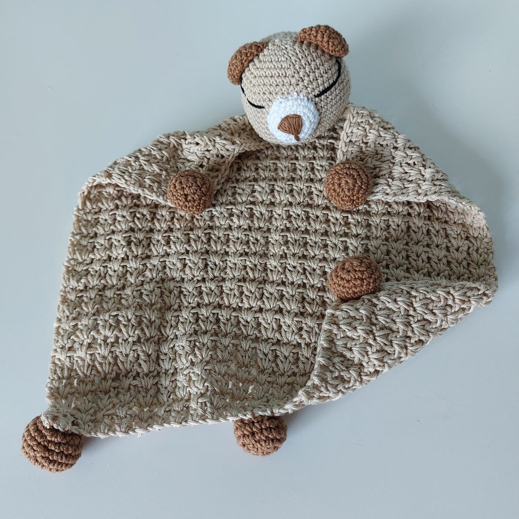 Crocheted Bear Baby Comforter