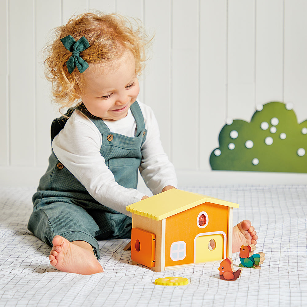 Hen House Wooden Toy by Janod | Cotton Planet
