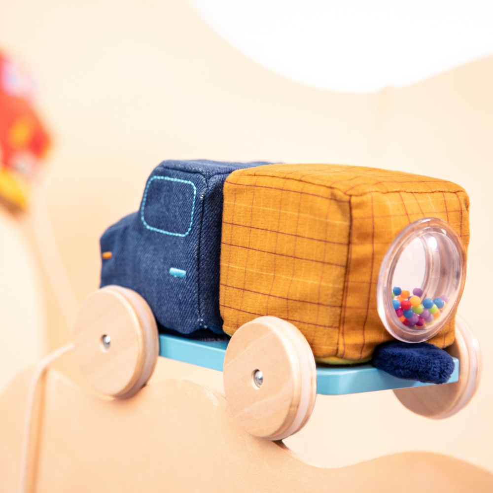 Pull Along Wood and Fabric Truck Router by Lilliputiens | Cotton Planet